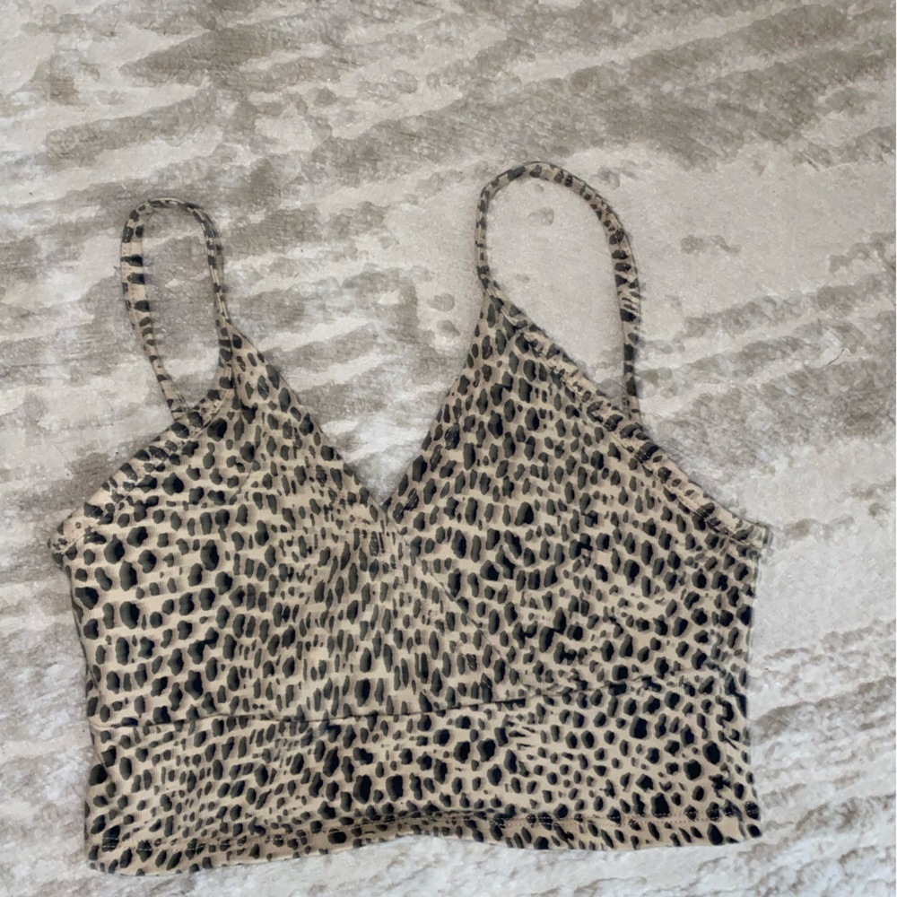 Brandy Melville leopard print crop top tank